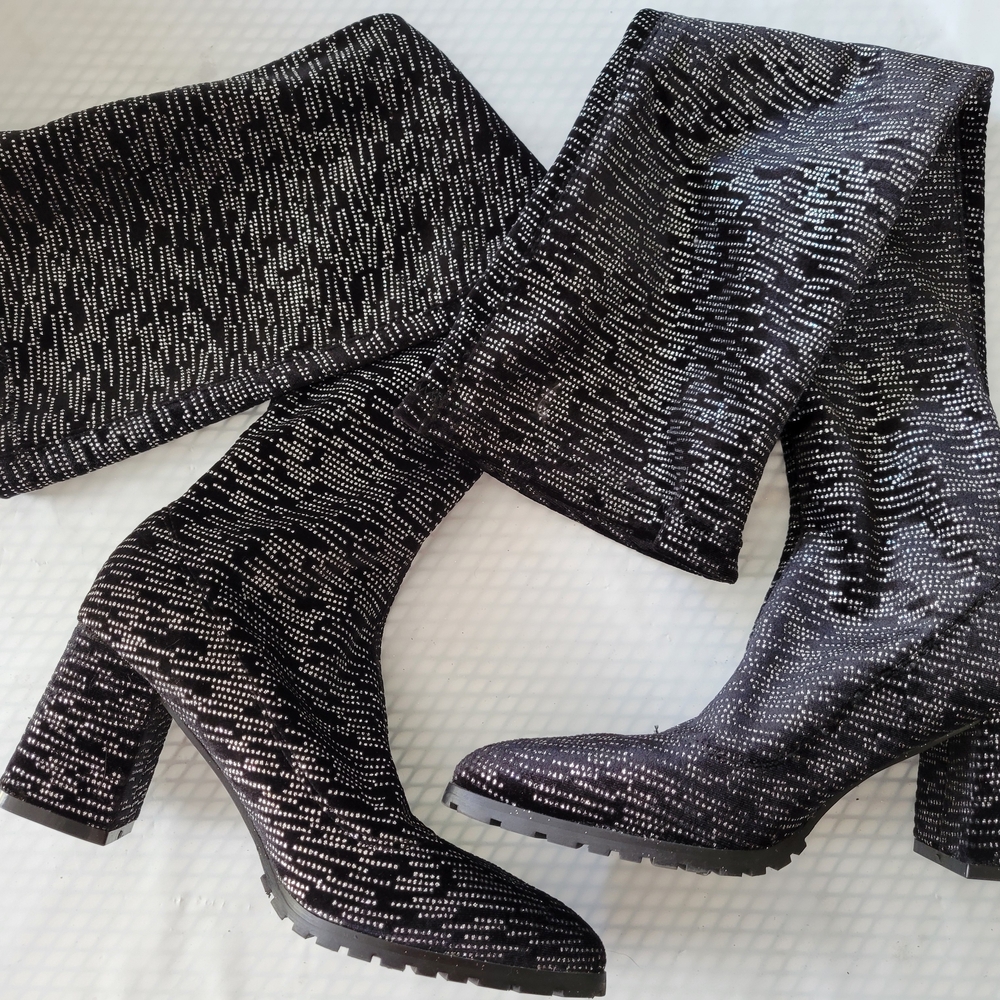Black Sparkle Knee-High Block Heel Boots - Women